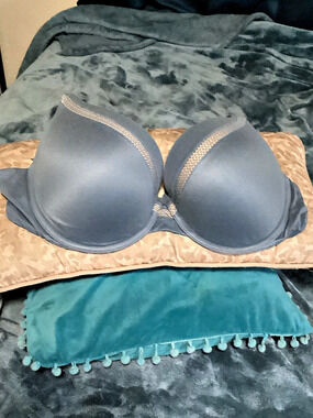 Victoria's Secret Ombré Stripe Shine Strap Push-Up Bra Gray